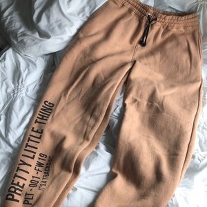 PrettyLittleThing Sweatpants